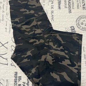 Women's Camouflage Leggings